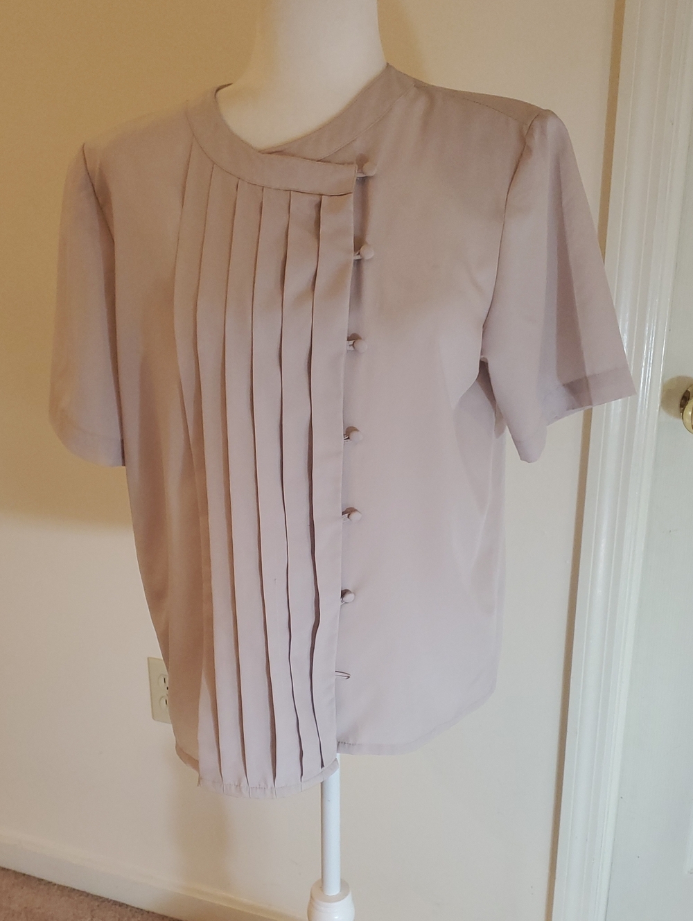 Laura & Jayne Pleated Front Short-Sleeve Blouse - Taupe